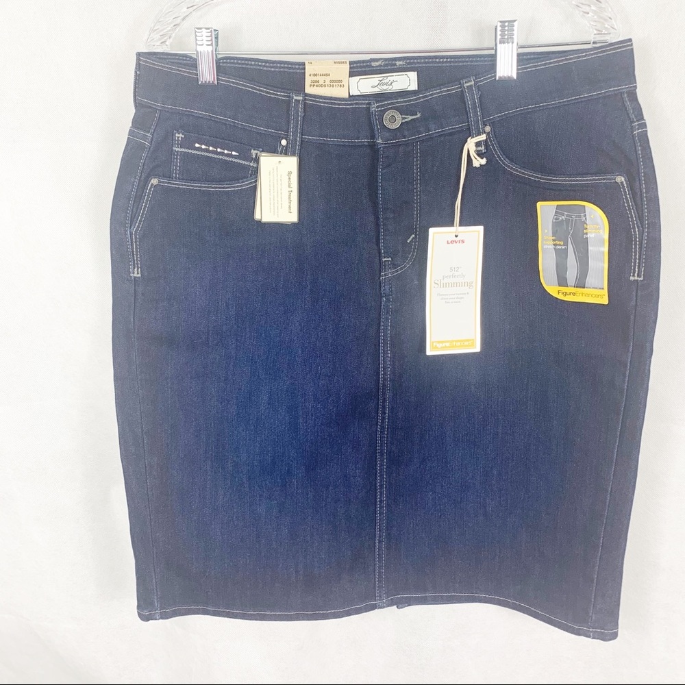 Levi’s 512 figure enhancer blue denim skirt